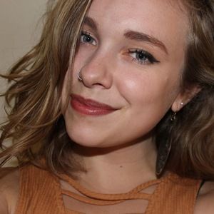 Meet your Posher, Naomi